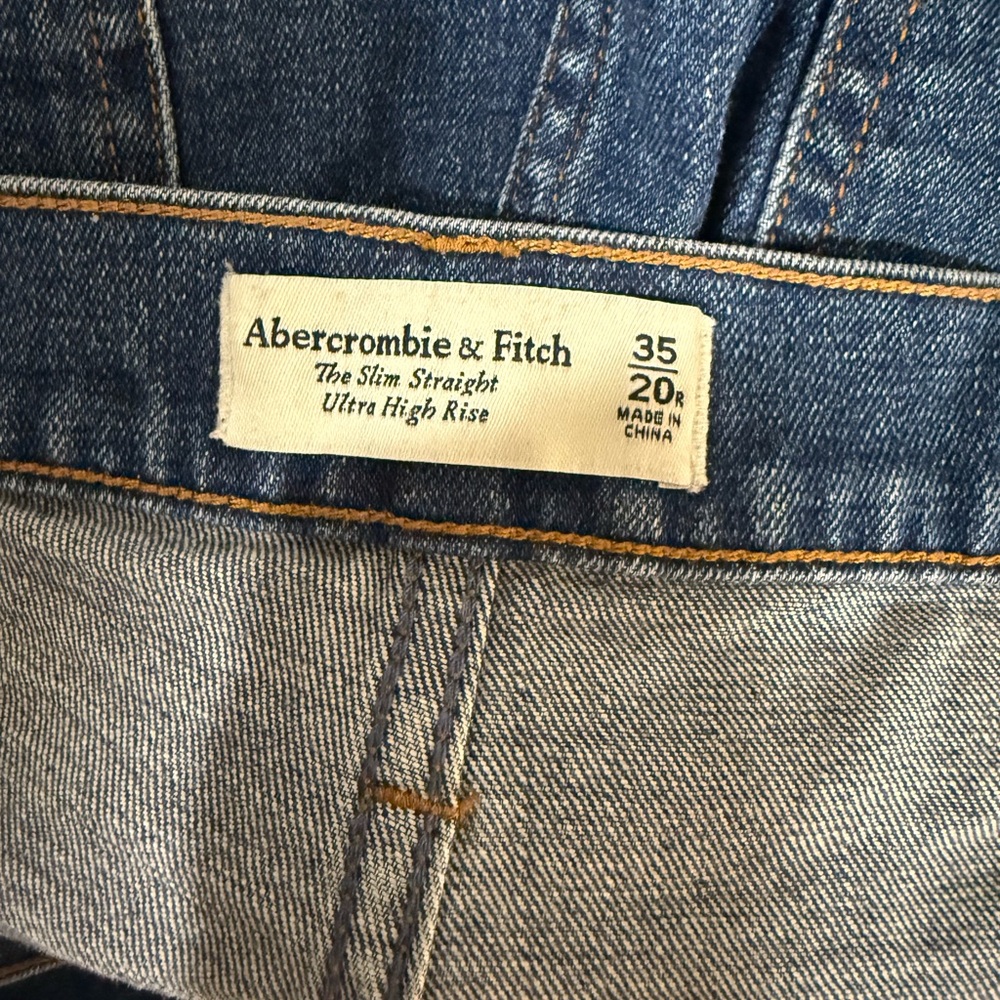 Abercrombie High rise slim straight